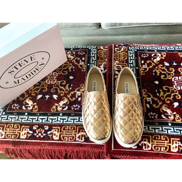 🌈 Stylish modern slip on sneakers - Picture 7 of 9